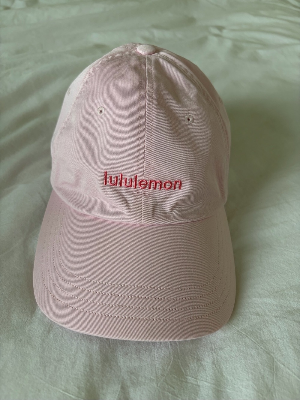 New lululemon athletica Light Pink Cap size Small